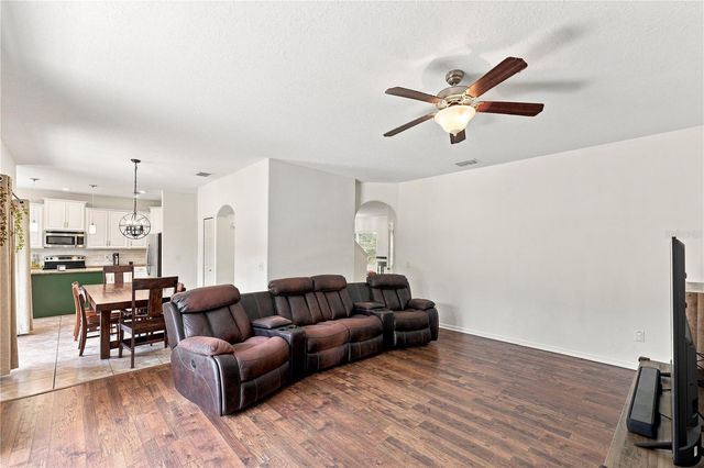 16613 MYRTLE SAND DRIVE, Wimauma, FL 33598