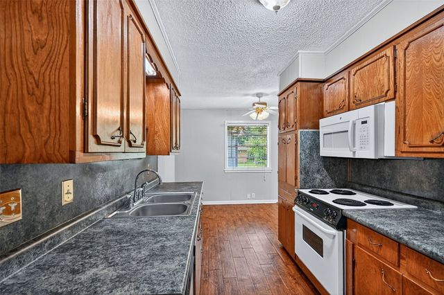 1101 Patricia Drive, Sherman, TX 75090