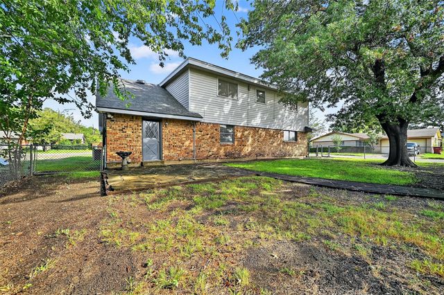 1101 Patricia Drive, Sherman, TX 75090
