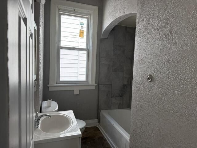 3037 Dr William Finlayson STREET, Milwaukee, WI 53212