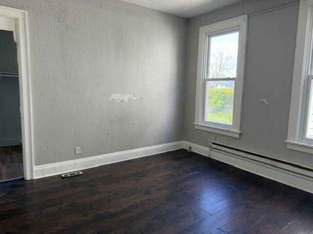 3037 Dr William Finlayson STREET, Milwaukee, WI 53212