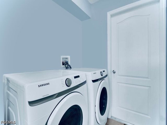 3106 72nd ST W, Lehigh Acres, FL 33971