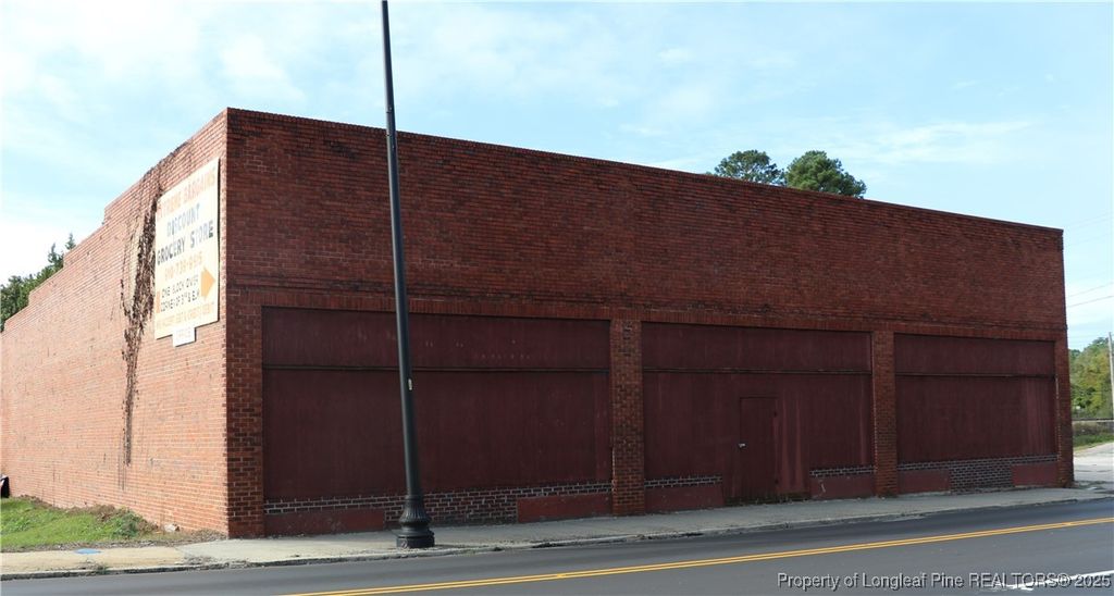 123 W 2nd Street, Lumberton, NC 28358 — photo 2
