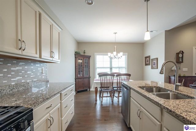 200 B Village Brooke Drive, Elizabethtown, KY 42701