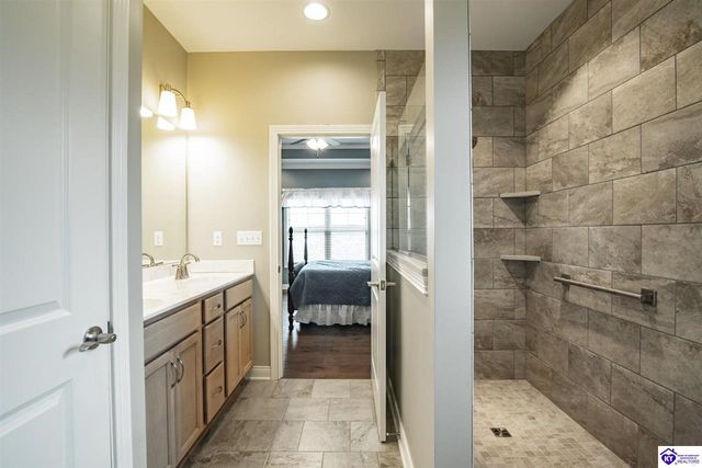 200 B Village Brooke Drive, Elizabethtown, KY 42701