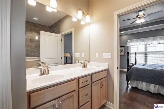 200 B Village Brooke Drive, Elizabethtown, KY 42701