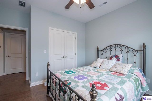200 B Village Brooke Drive, Elizabethtown, KY 42701