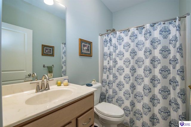 200 B Village Brooke Drive, Elizabethtown, KY 42701