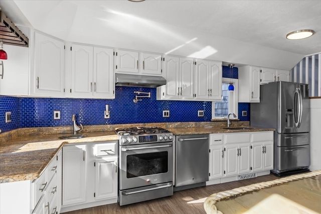 36 Ocean St, Marshfield, MA 02050