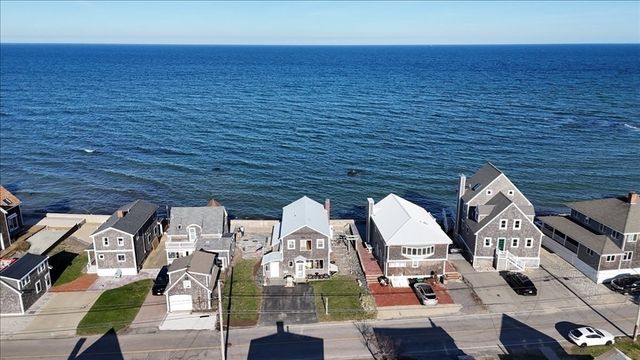 36 Ocean St, Marshfield, MA 02050