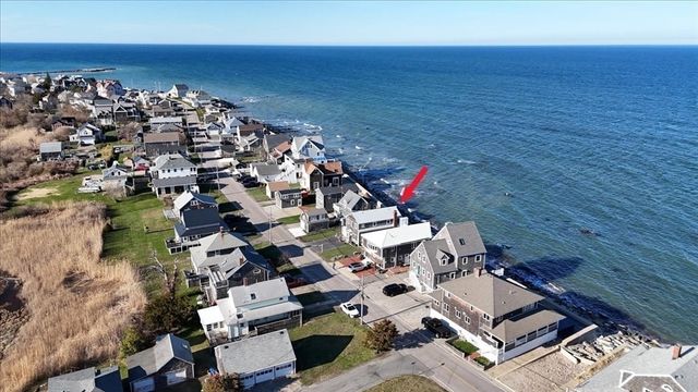 36 Ocean St, Marshfield, MA 02050