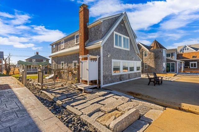 36 Ocean St, Marshfield, MA 02050