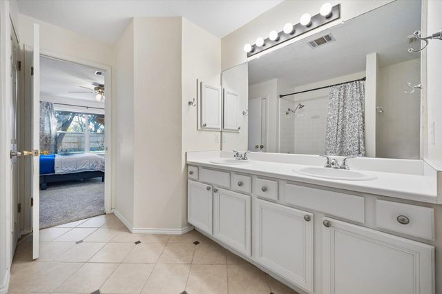 2011 Harvest Moon DR, Cedar Park, TX 78613