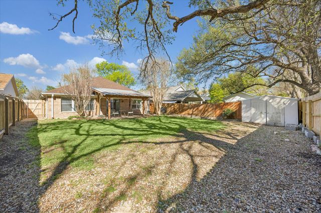 2011 Harvest Moon DR, Cedar Park, TX 78613