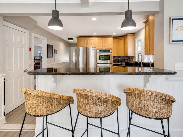 300 Pratt Street, Mansfield, MA 02048