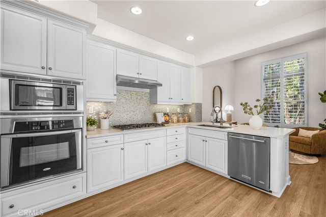 98 Sarabande, Irvine, CA 92620