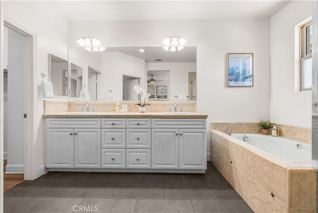 98 Sarabande, Irvine, CA 92620