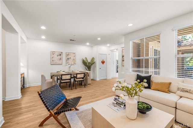 98 Sarabande, Irvine, CA 92620