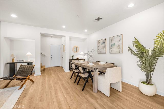 98 Sarabande, Irvine, CA 92620