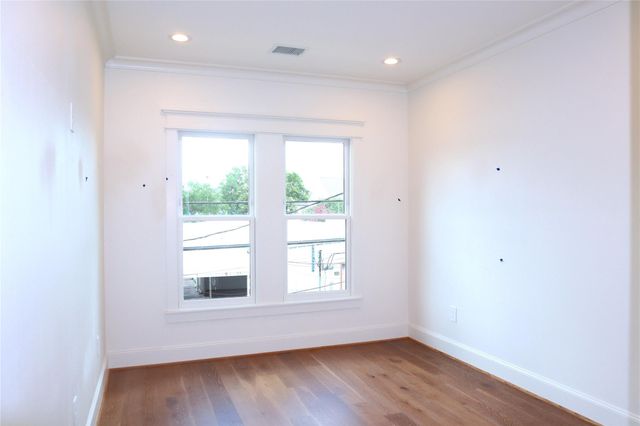 1836 Cortlandt Street, Houston, TX 77008