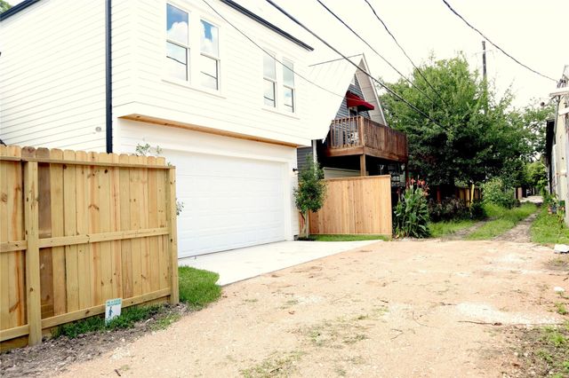 1836 Cortlandt Street, Houston, TX 77008
