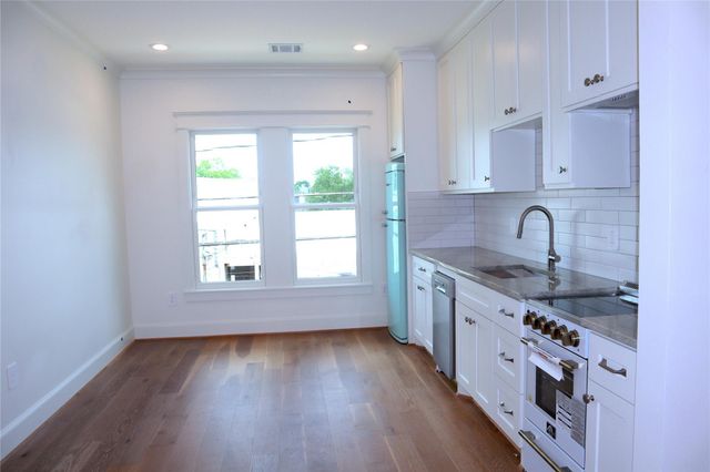 1836 Cortlandt Street, Houston, TX 77008