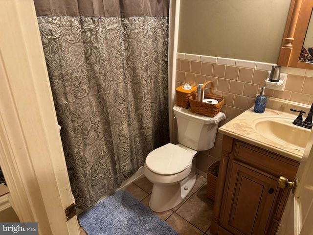 6250 SLEEPY HOLLOW RD, La Plata, MD 20646