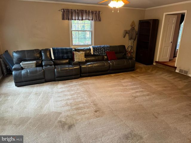 6250 SLEEPY HOLLOW RD, La Plata, MD 20646