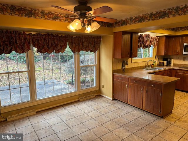6250 SLEEPY HOLLOW RD, La Plata, MD 20646