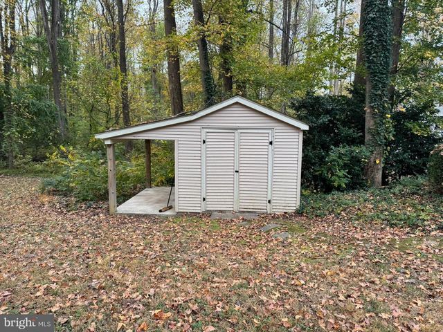 6250 SLEEPY HOLLOW RD, La Plata, MD 20646
