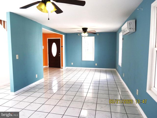 820 NEW YORK AVE, Martinsburg, WV 25401