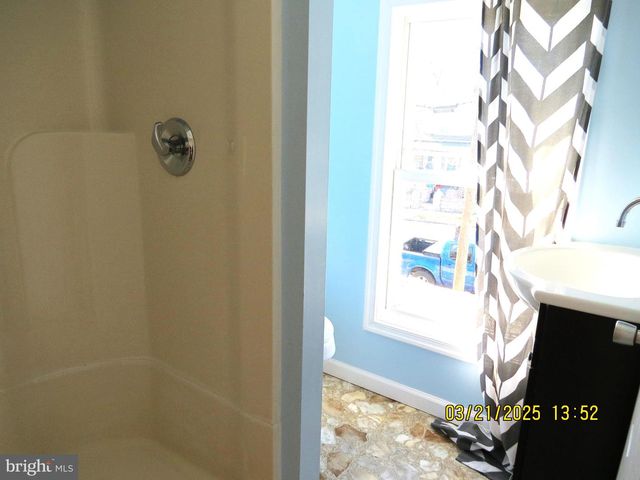 820 NEW YORK AVE, Martinsburg, WV 25401