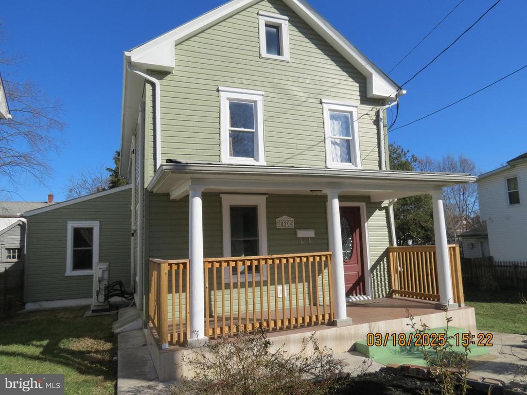 820 NEW YORK AVE, Martinsburg, WV 25401