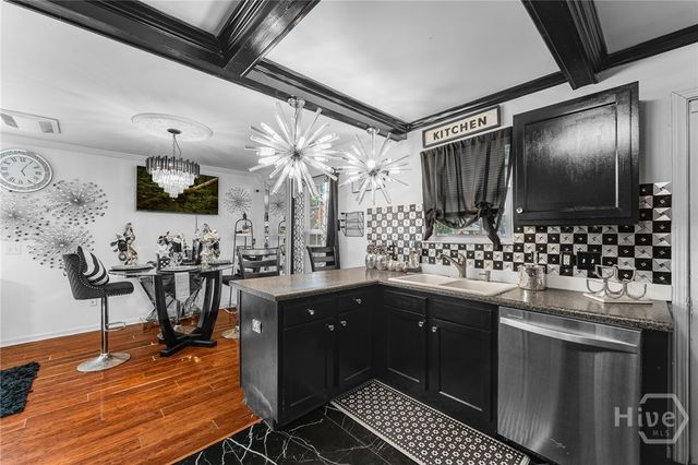 2200 E 59th Street, Savannah, GA 31404