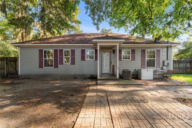 2200 E 59th Street, Savannah, GA 31404