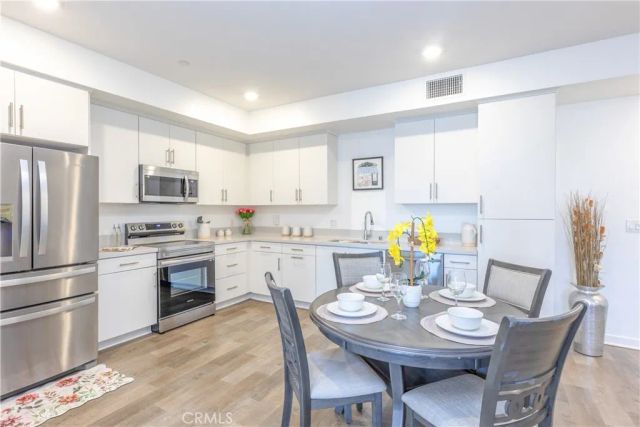 9001 Cerise Lane 111, Cypress, CA 90630