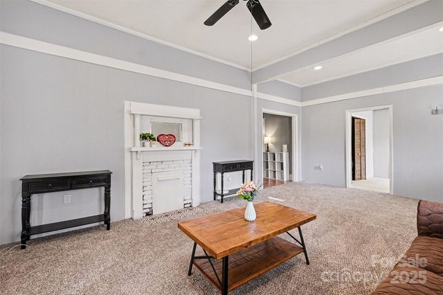 911 N Walnut Street, Kannapolis, NC 28081