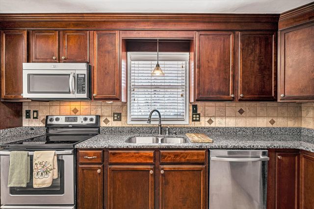 4819 Lange LN, Roanoke, VA 24018