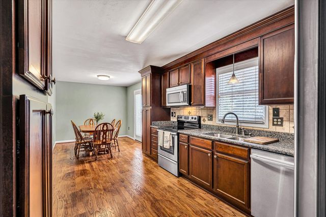 4819 Lange LN, Roanoke, VA 24018