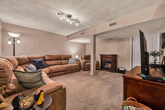 4819 Lange LN, Roanoke, VA 24018