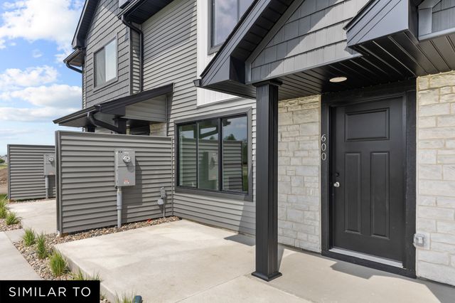 614 NE Hart Lane, Ankeny, IA 50021