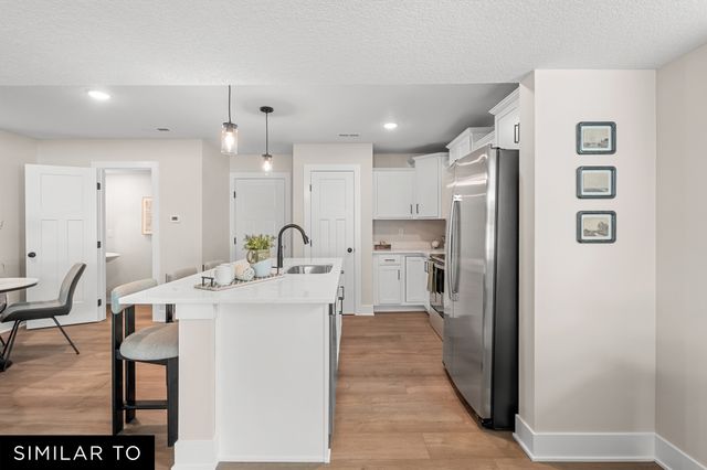 614 NE Hart Lane, Ankeny, IA 50021