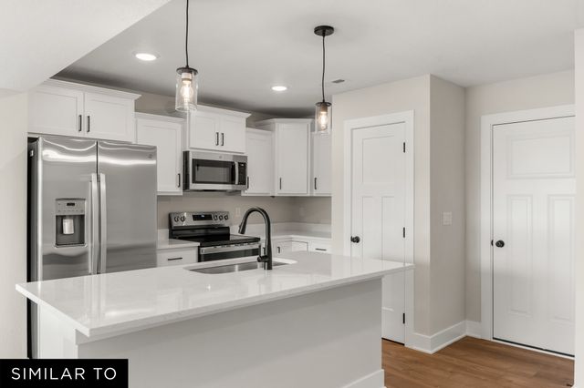 614 NE Hart Lane, Ankeny, IA 50021