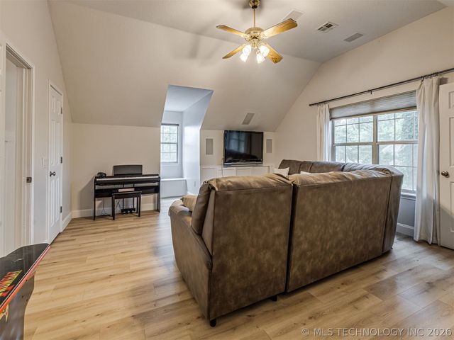 10113 S Fulton Avenue, Tulsa, OK 74137