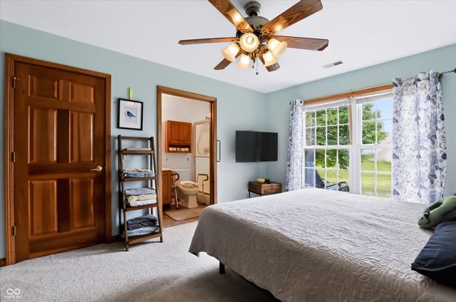 1068 Hilltop Commons Boulevard, Whiteland, IN 46184