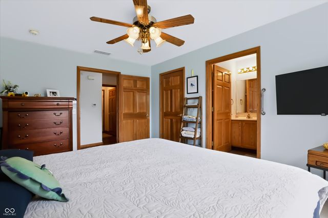 1068 Hilltop Commons Boulevard, Whiteland, IN 46184