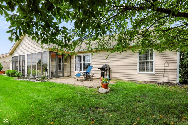 1068 Hilltop Commons Boulevard, Whiteland, IN 46184