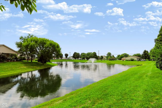 1068 Hilltop Commons Boulevard, Whiteland, IN 46184