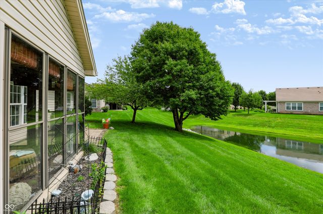 1068 Hilltop Commons Boulevard, Whiteland, IN 46184