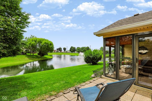 1068 Hilltop Commons Boulevard, Whiteland, IN 46184